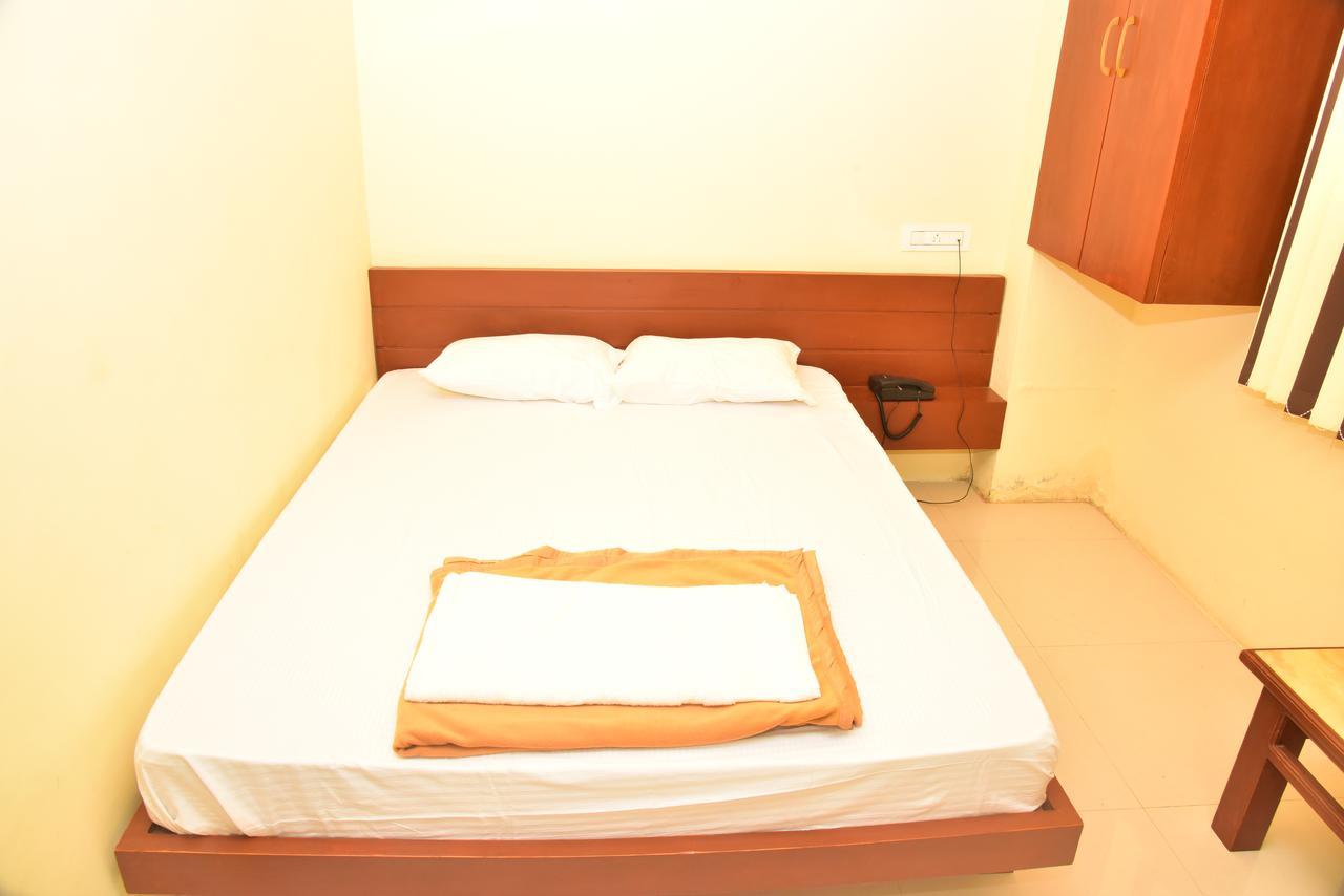 Hotel Bright Palace Restaurant And Residency Shimoga Exteriér fotografie